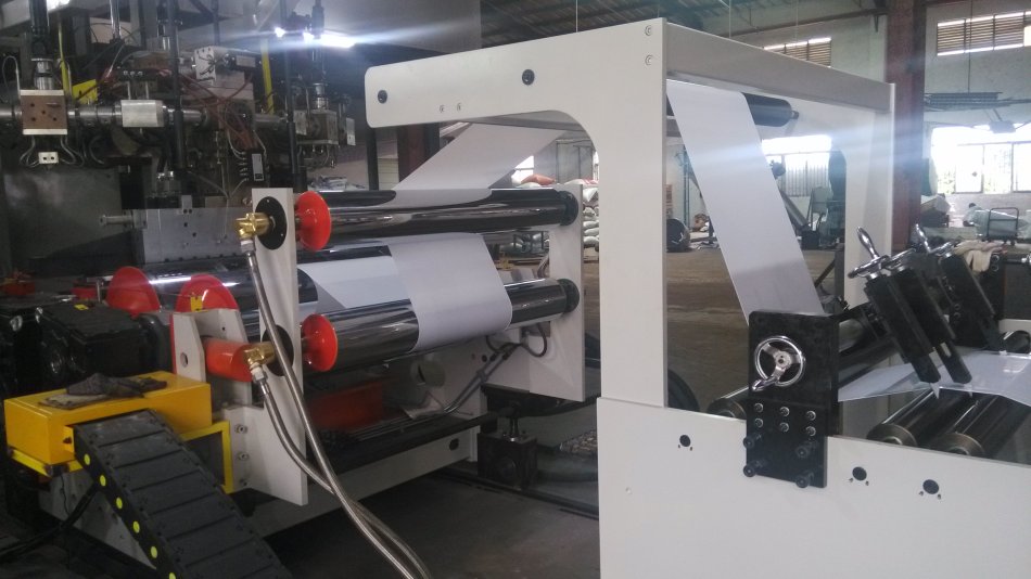 会社紹介中左１